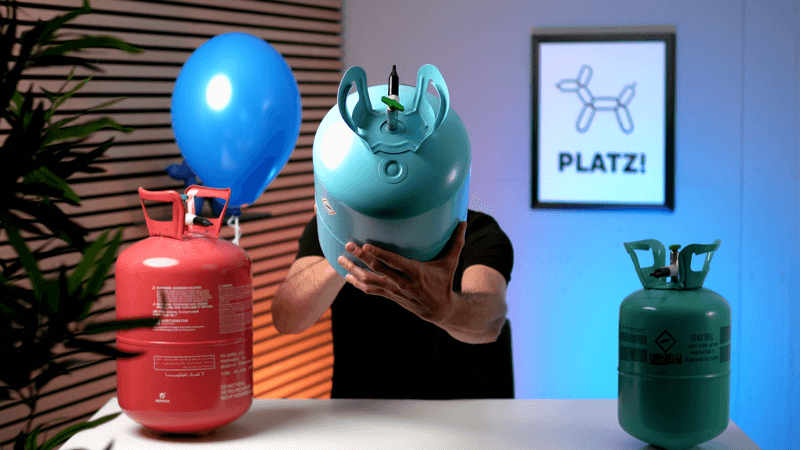 Einweg Heliumflasche Sollbruchstelle vor Entsorgung